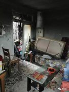 凌晨一點宋家莊一居民樓起火！大火順墻體蔓延十多層